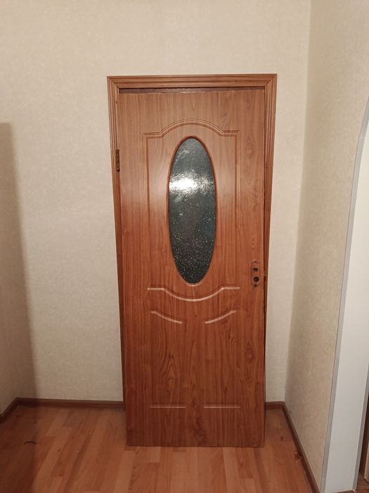 Продам двери межкомнатные.