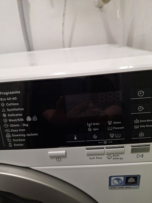 Пералня AEG 7килограма