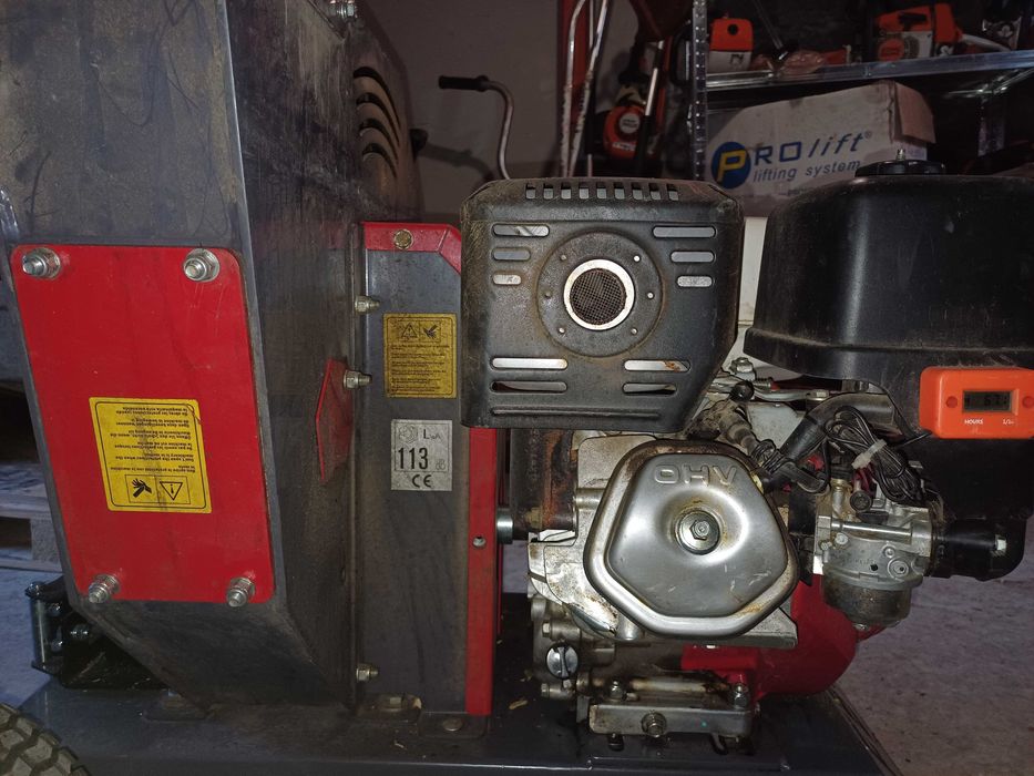 Дробилка за клони