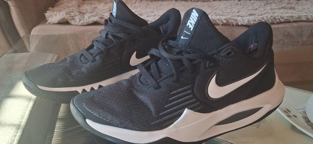 Маратонки  Nike Precision 5