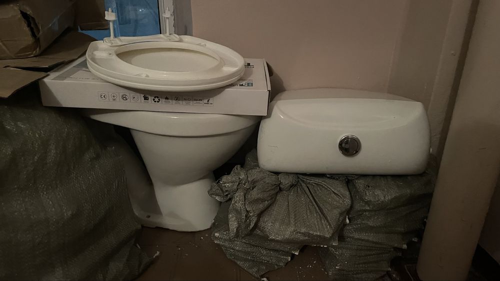 Унитаз на запчасти