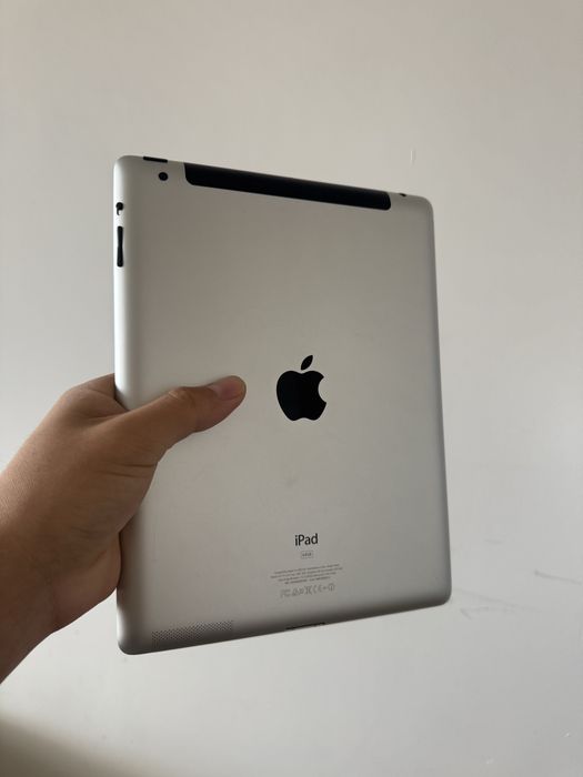 iPad 2 64GB / iOS 6 (Редкость, YouTube, ретро-игры)