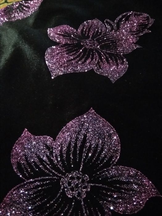 Красивая бархатная ткань. Цена за 2 метра.