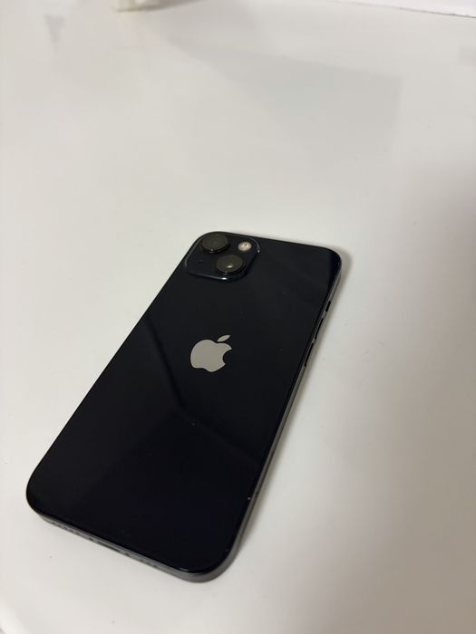 продам iphone 13