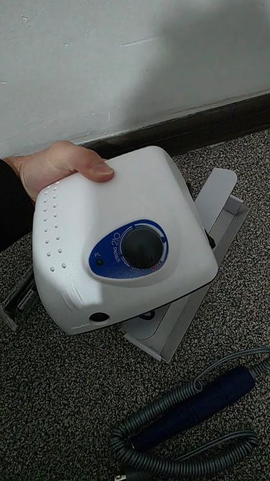 Аппарат для маникюра и педикюра