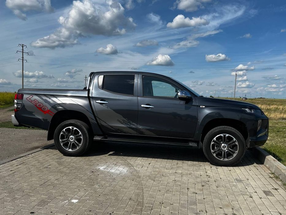 Продам Mitsubishi l200