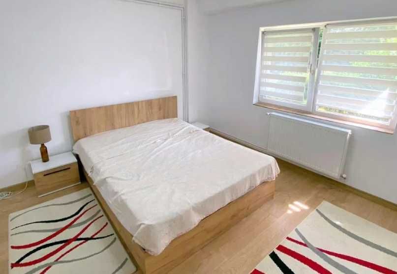 Дава се под наем Тристаен апартамент в Пловдив, Център - 79 кв.м за 204 € - Снимка #1