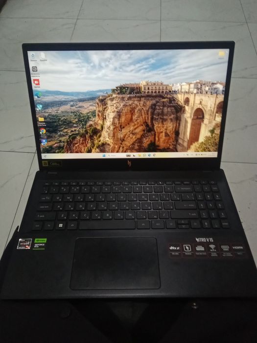 Acer Nitro V15 (
