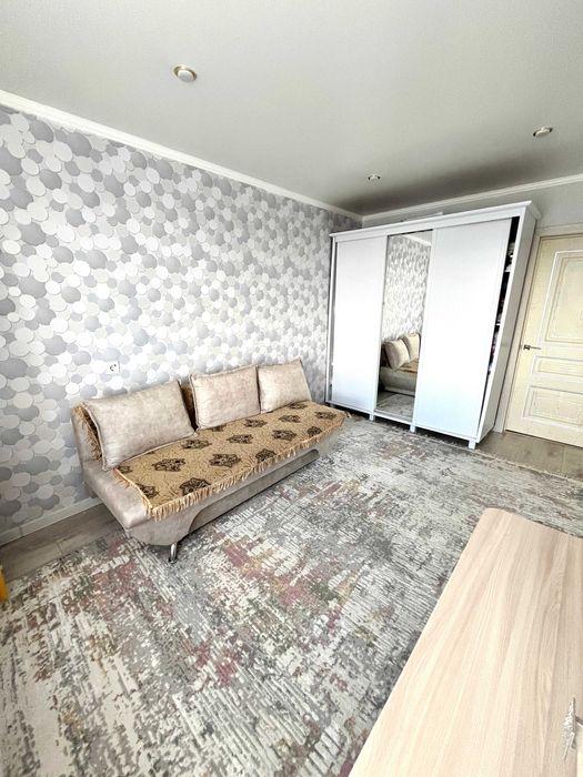 Продаётся 4 комн квартира