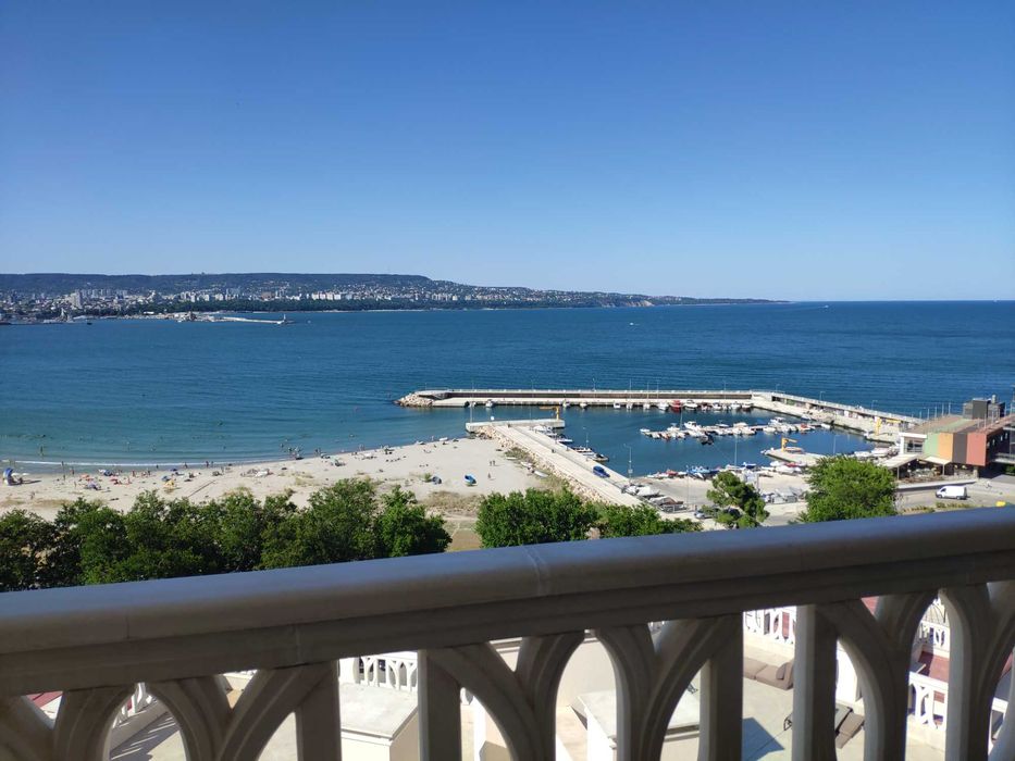 Дава се под наем Тристаен апартамент в Варна, Аспарухово - 113 кв.м за 950 € - Снимка #4