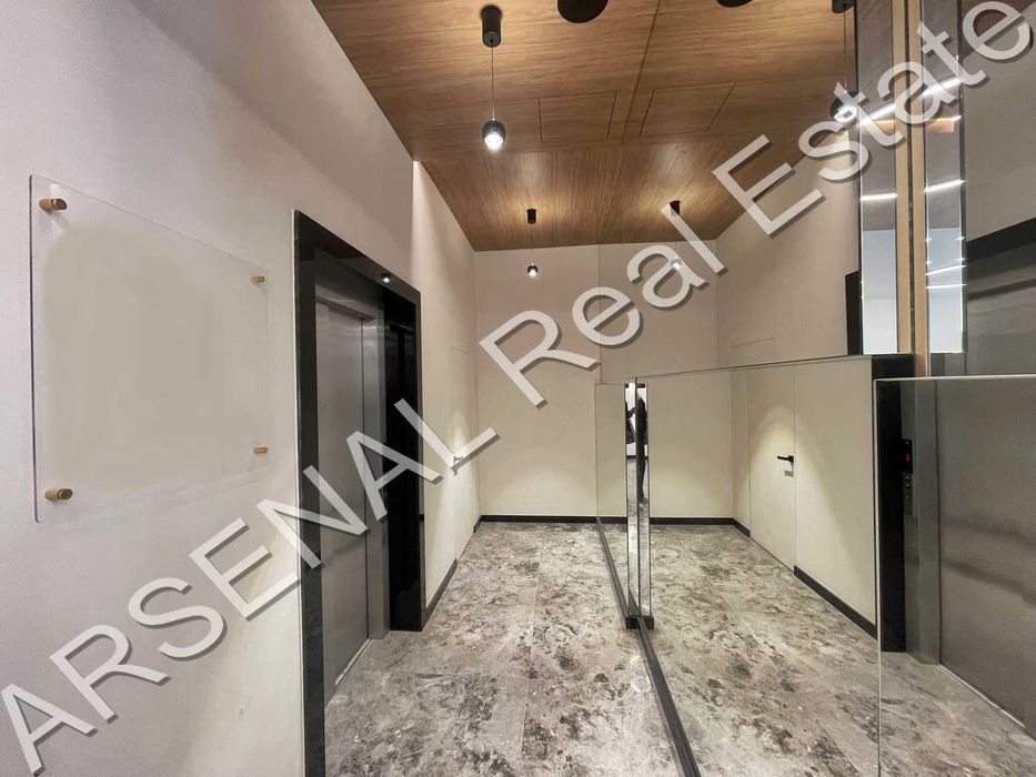 Ателие под наем, Студентски град