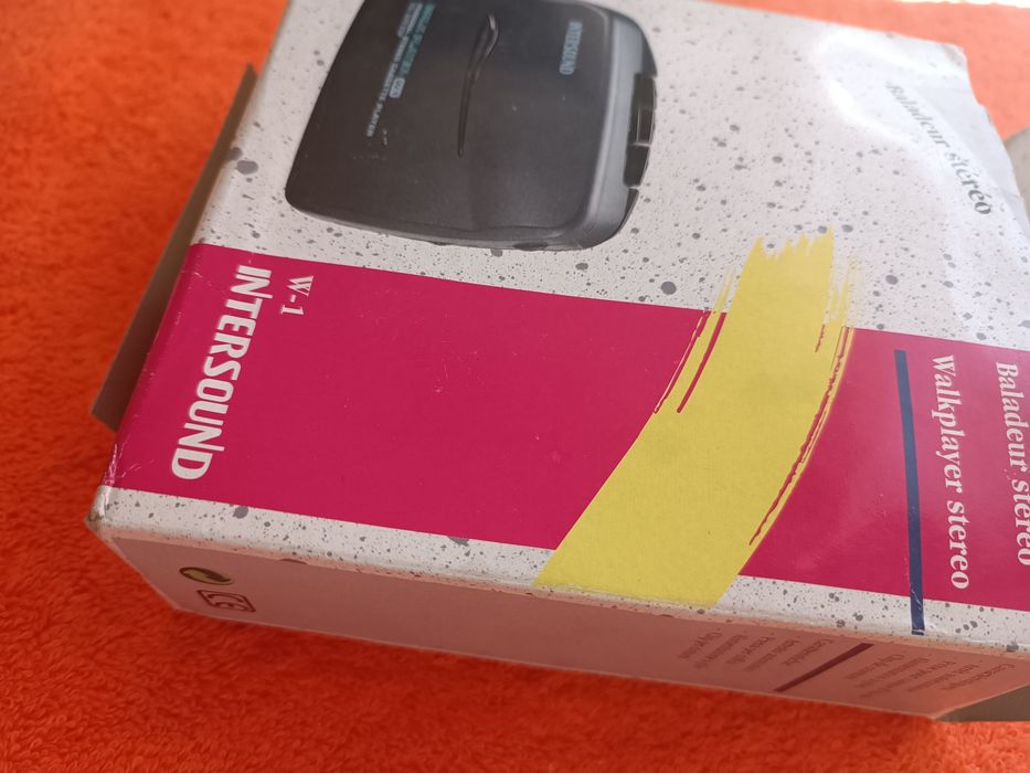 Walkman cu căști nou Elveția