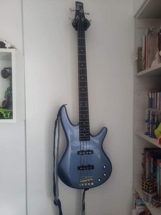 Chitară bas electrică Ibanez GSR180 Gio cu 4 corzi, finisată în culoarea Baltic Blue

Metallic.