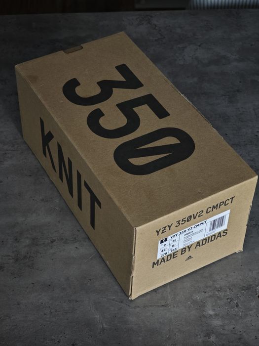 Yeezy 350 V2 CMPCT
