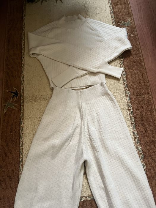 Рокличка и бежово комплектче!