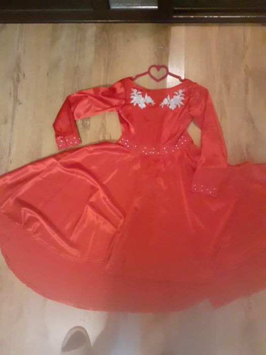 Рокли за танци или карнавал