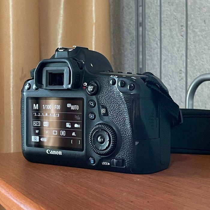 Фотоаппарат Canon EOS 6D (WG) Body