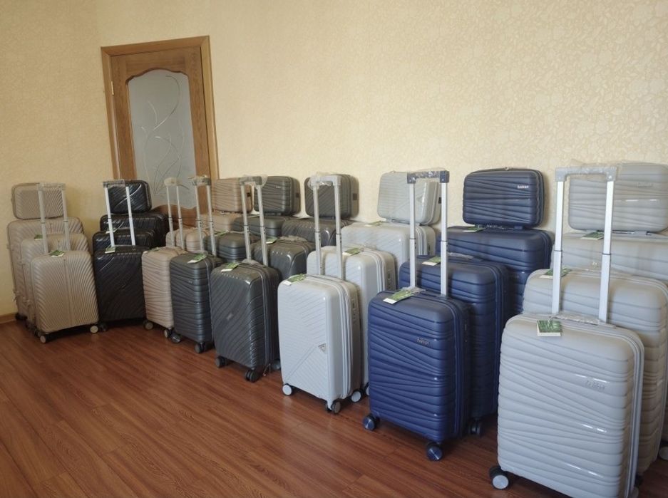 Чемодан гелевый качественный 4в1