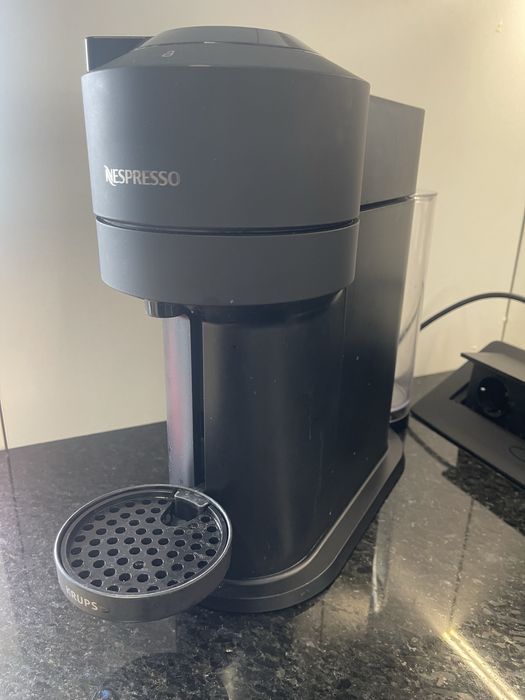 Espressor Nespresso Vertuo Next