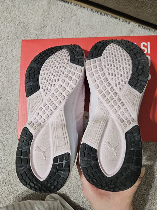 Обувки/маратонки Puma-пастеленорозово