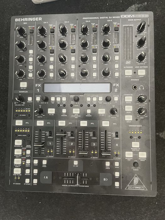 Vand Behringer DDM40000
