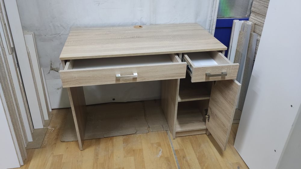 СТОЛЫ Письменные.