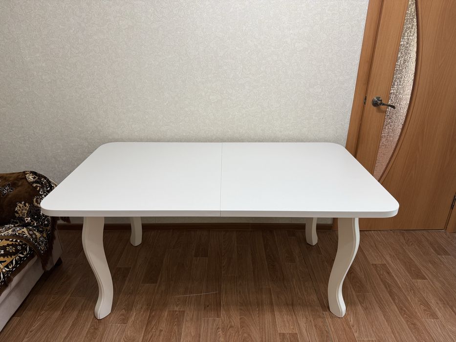 Стол Пегас белый, новый