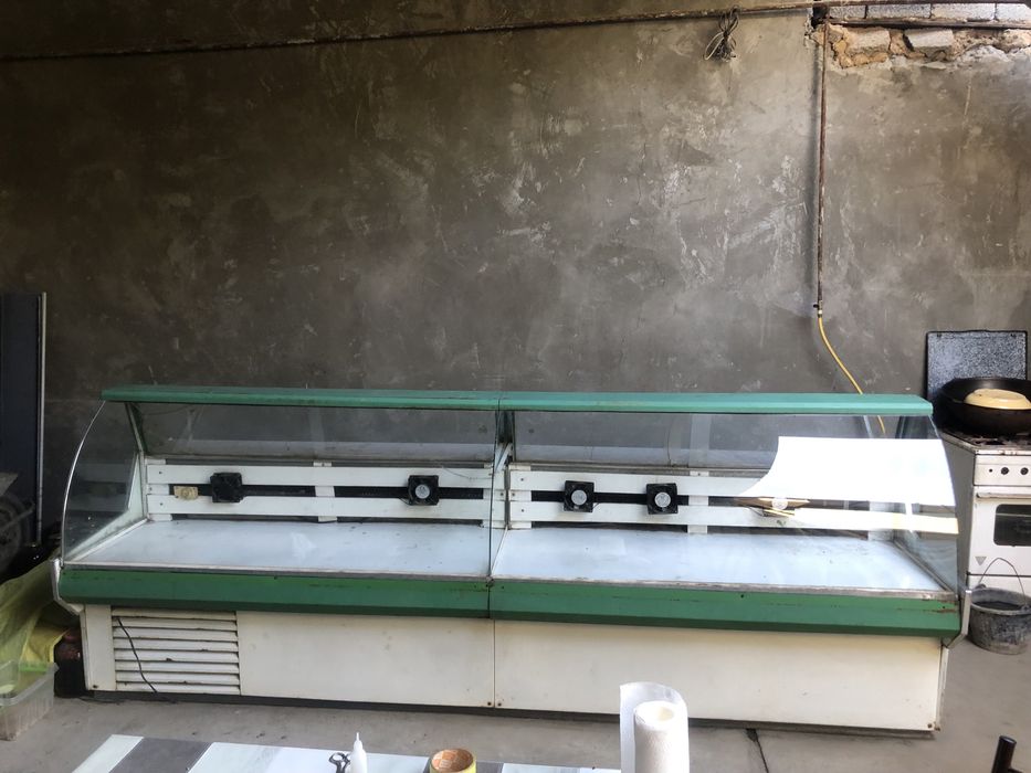 Vitrina xaladelnik xolati zor aybi yoq zor muzlatadi