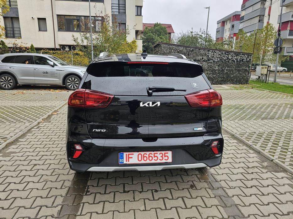 Kia Niro Full Hybrid 1.6 141 de cai automat Distonic 2022 Bragadiru ...