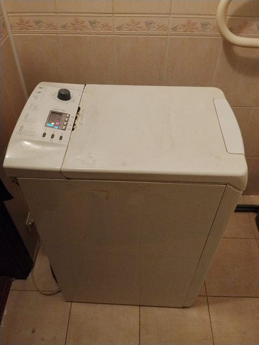 Стиральная машина Аристон автомат