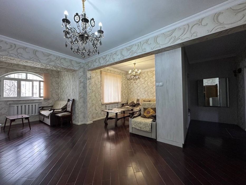 Сдается в аренду квартира (госпитальный рынок) 3/4/4 ,100кв,м