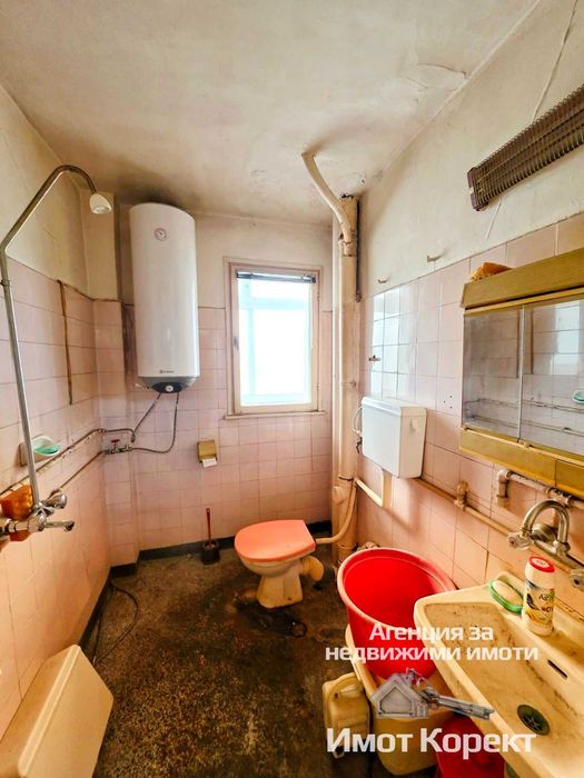 Продава се Двустаен апартамент в Асеновград - 65 кв.м за 644 €/кв.м - Снимка #2