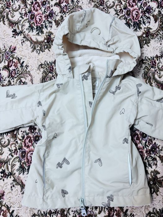 Продам детскую ветровку