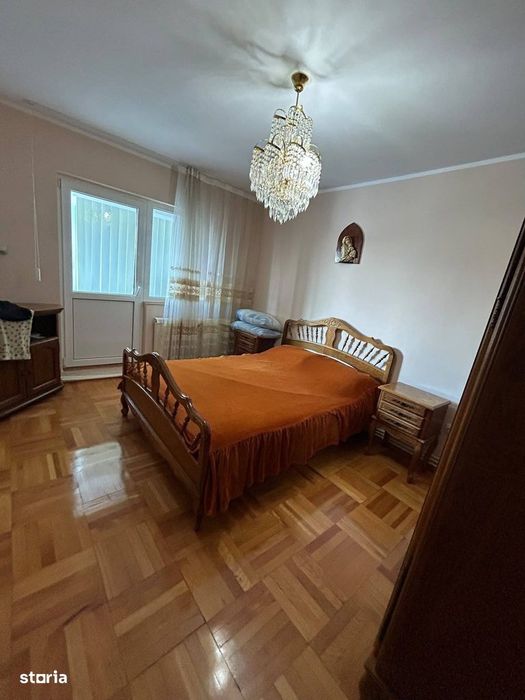 De vanzare apartament cu 3 camere, situat ultracentral, zona Primariei