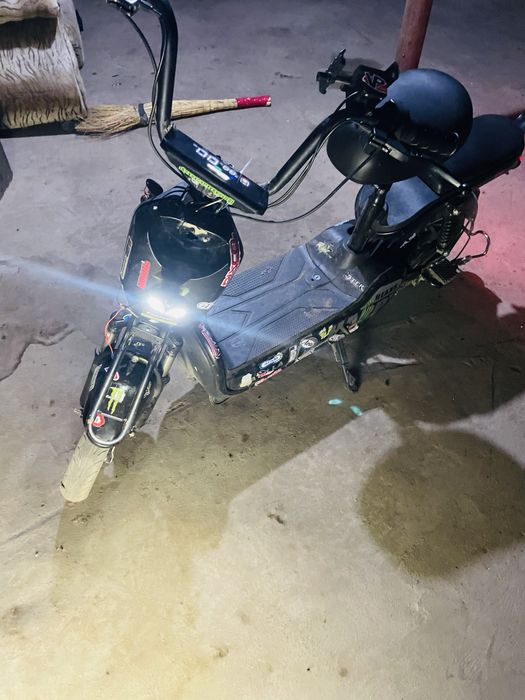 Марка:atila  фары есть