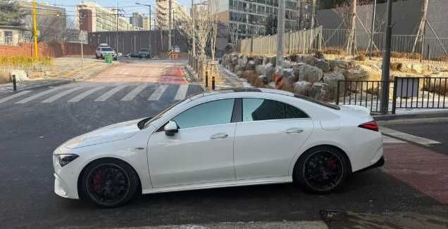 Mercedes-Benz CLA45s