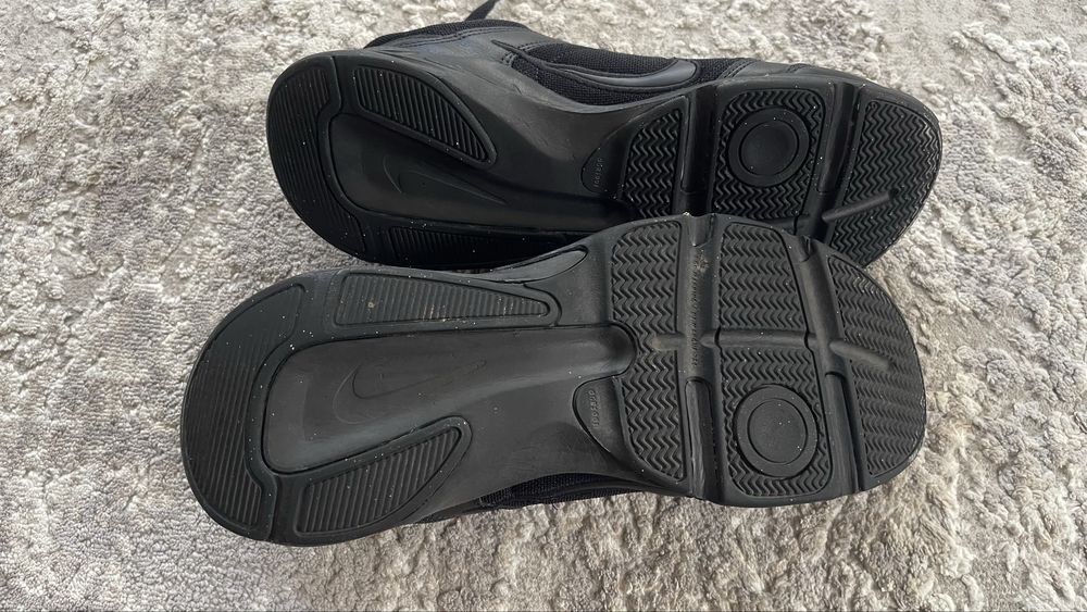 Обувки Nike Defy All Day