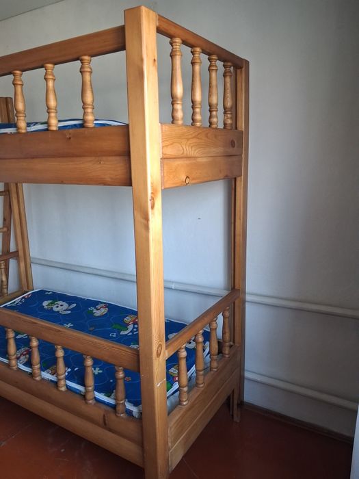 Кровать двухярусная