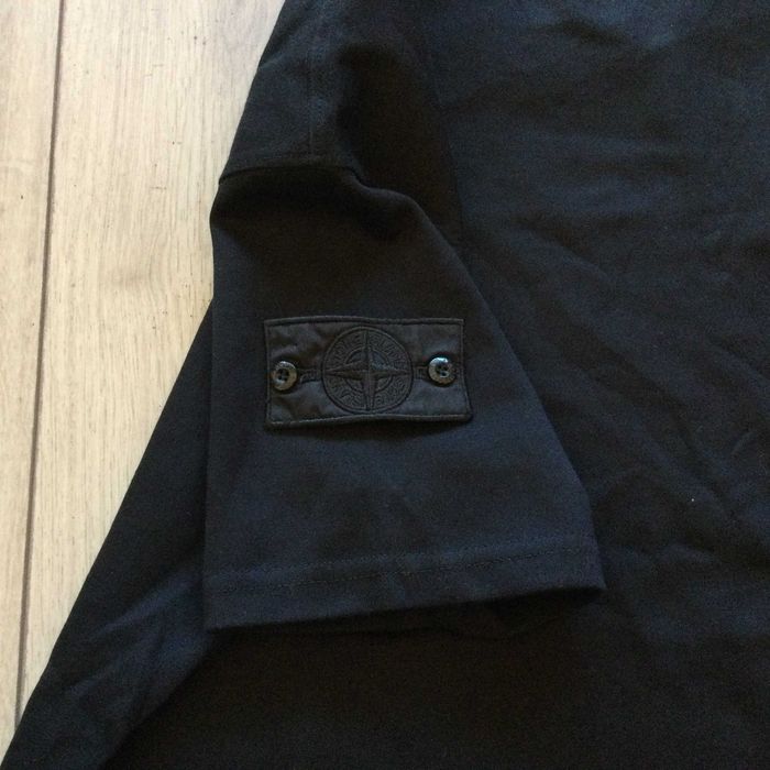 НОВА 100 % оригинална мъжка памучна черна тениска STONE ISLAND размер L от Италия