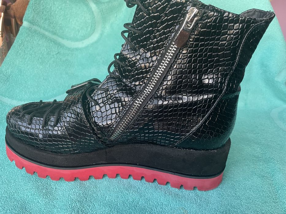 GHETE/botine de dama din piele naturala marimea  37