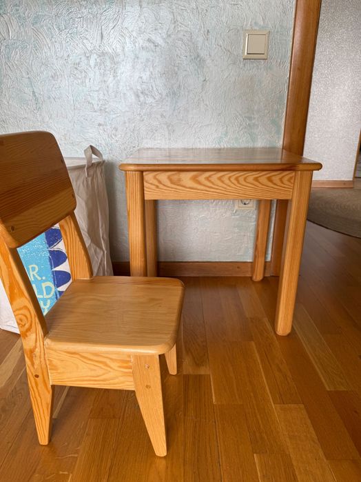 Комплект мебели из дерева