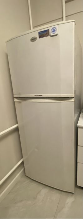 Продаю холодильник срочно