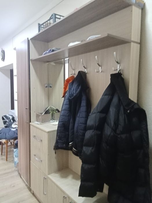 Прихожая ЛДСП в отличном состоянии