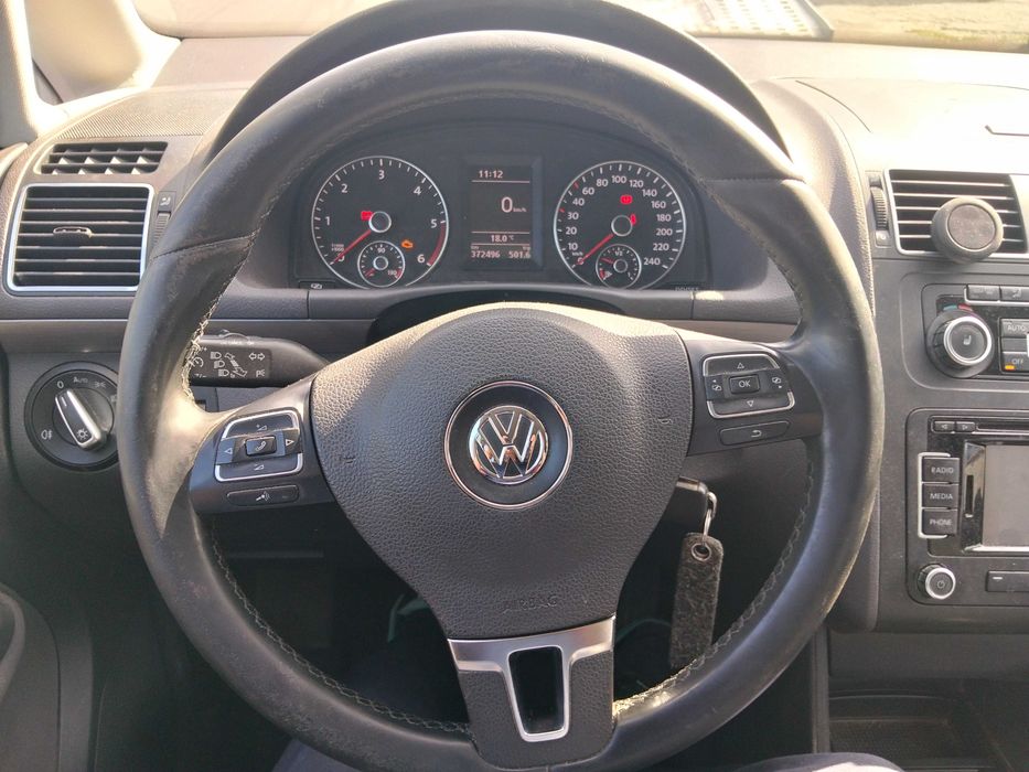 VOLKSWAGEN Touran 2010 — imagine 5