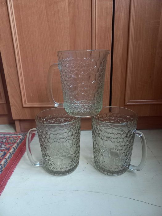 Продам кувшины стеклянные