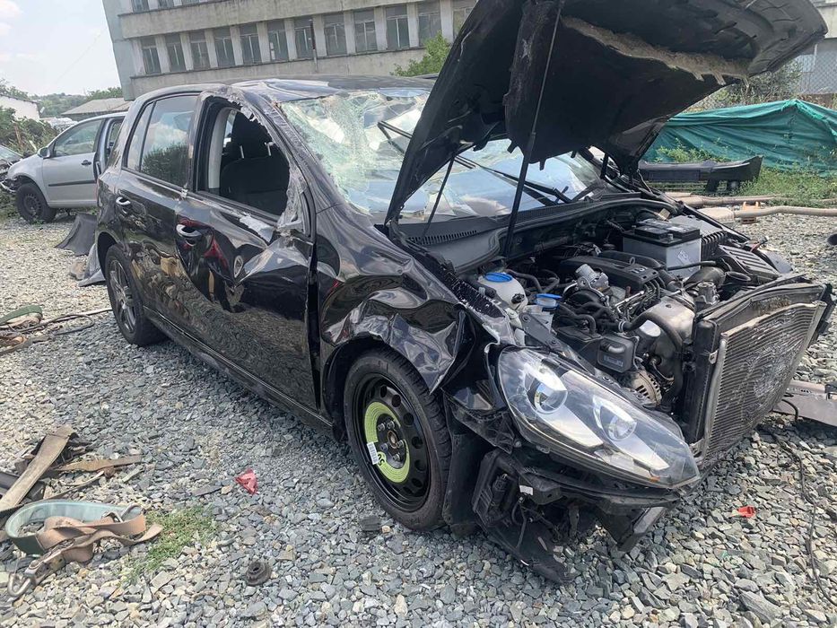 Фолксваген Голф 6 1.2 тси 2013 год. Vw Golf 6 1.2TSI 2013god