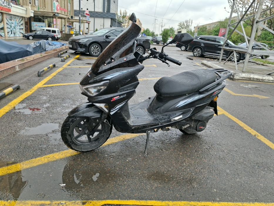 Skuter SKILLMAX sotiladi