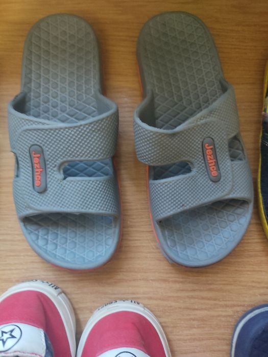 Детская обувь..разная