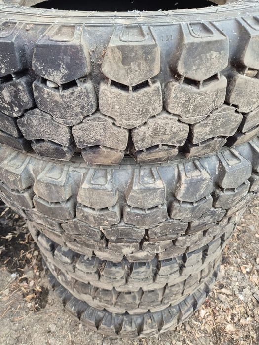 Резина на газон Паз