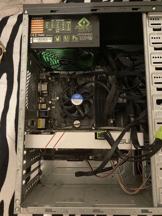 Pc Vechi  defect cu GTX 970 ASUS Turbo functional